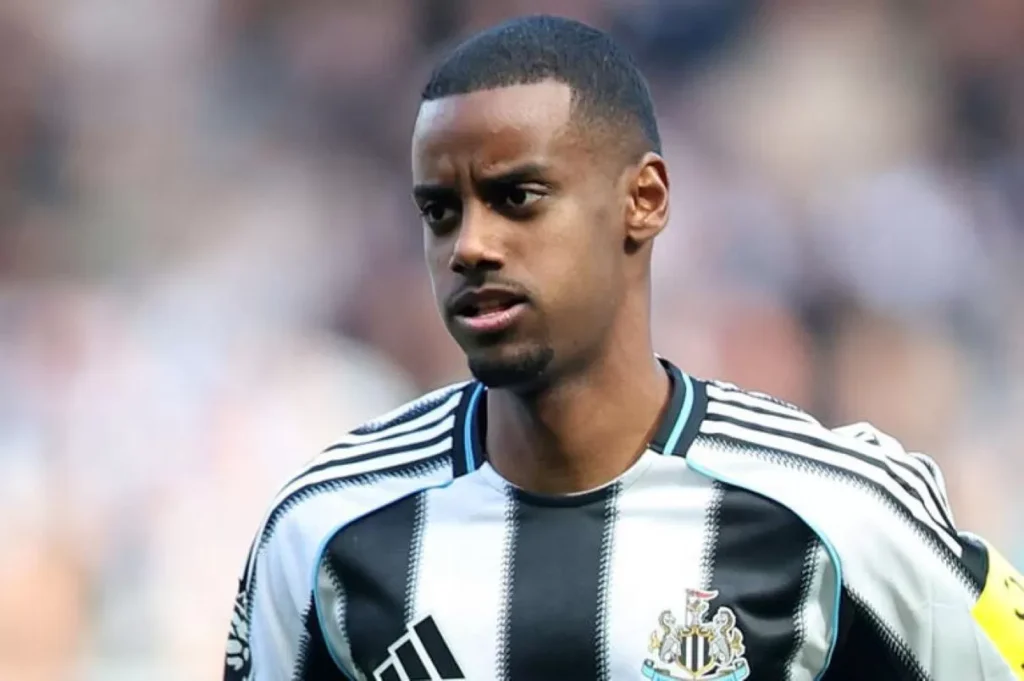 Liverpool Ready to Release Darwin Nunez, Eye Alexander Isak as Replacement