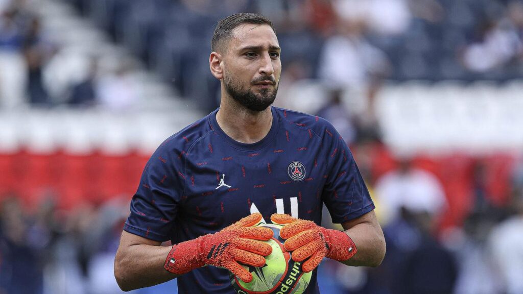 “He’s My Captain”: Tottenham’s Vicario Backs Donnarumma Amidst PSG Drama