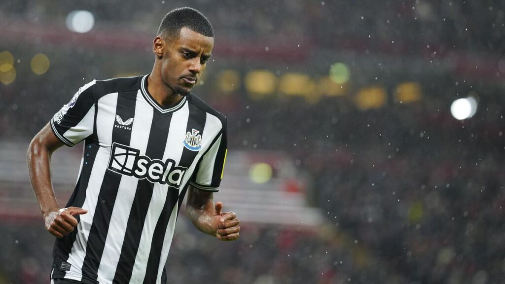 Isak Chosen for Sweden Squad in World Cup Qualifiers Despite Newcastle Standoff
