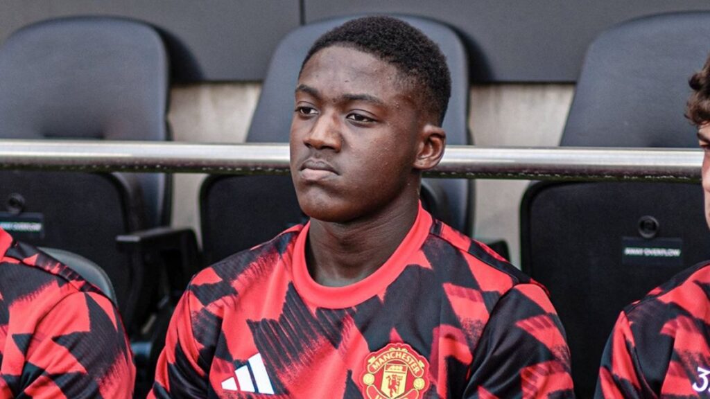 Mainoo Likely to Depart Manchester United Before Transfer Window Closes