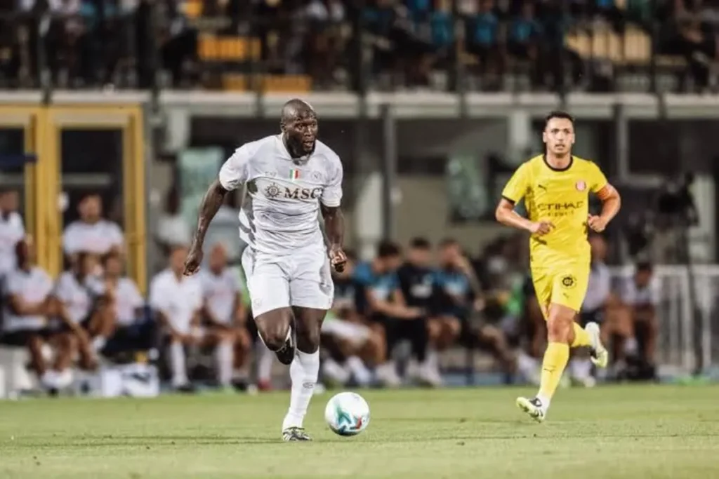 Napoli announces Romelu Lukaku has a thigh injury, potentially requiring surgery