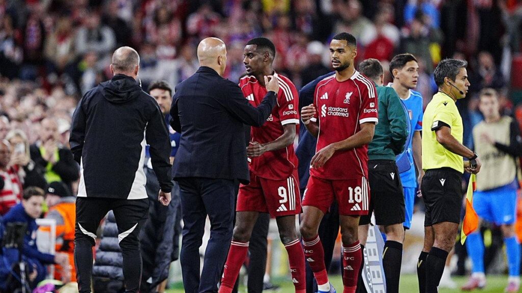 Arne Slot Impressed by Isak’s Strong 60-Minute Debut Performance