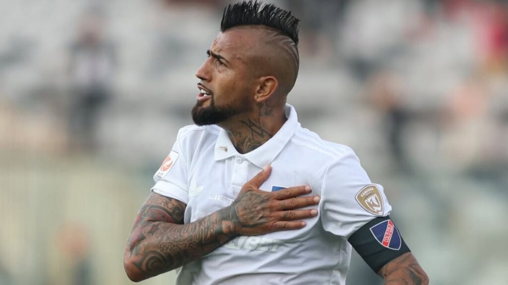 Arturo Vidal and Teammates Join Forces for Charity Event