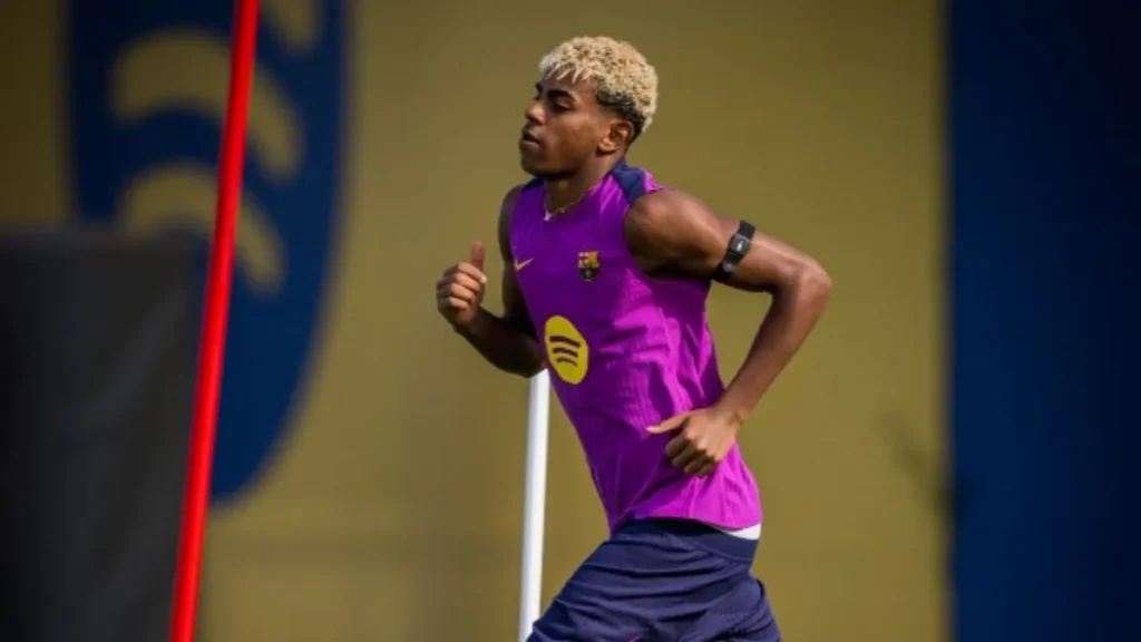 Barcelona Reveals Squad for Valencia Match Without Two Key Players