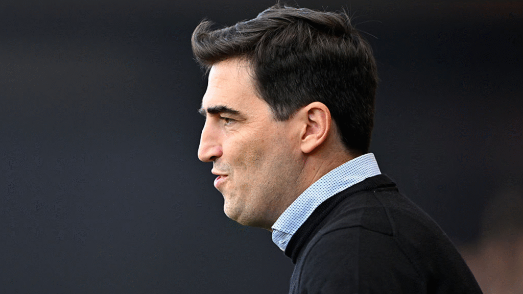 Bournemouth Works to Retain Iraola Amid Manchester United Interest