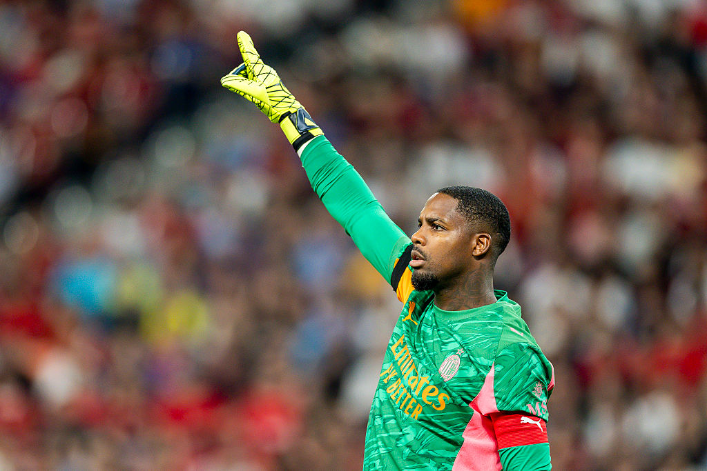 Chelsea Shifts Focus to Mike Maignan, Potential January Signing Chelsea Shifts Focus to Mike Maignan, Potential January Signing