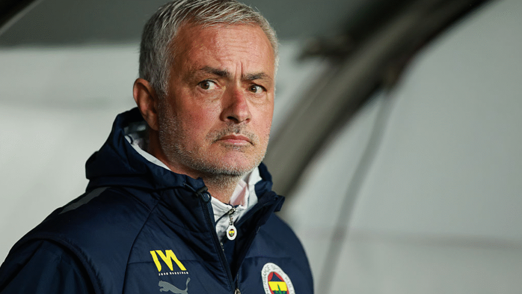 Fenerbahçe Looks at Possible Replacements for Mourinho with Big Names in the Picture Fenerbahçe Looks at Possible Replacements for Mourinho with Big Names in the Picture