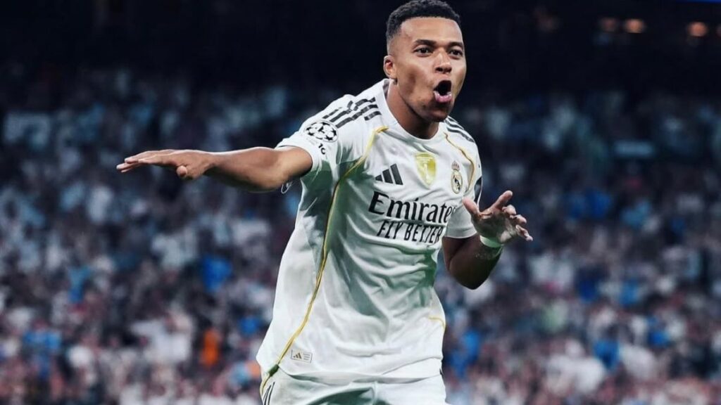 Kylian Mbappé Surprises Young Fan with His Training Jacket