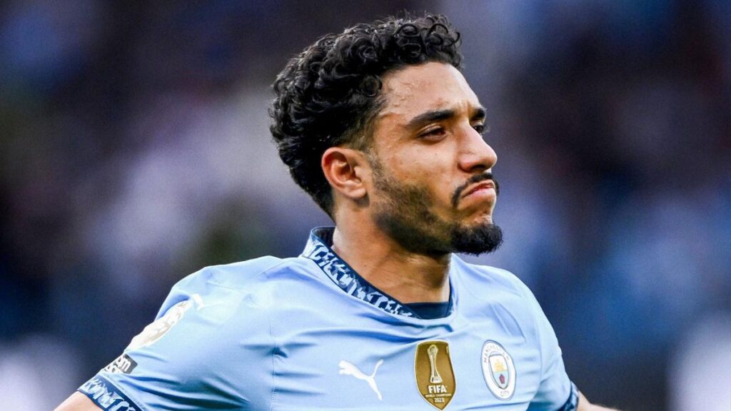 Marmoush Joins National Team Camp on Crutches