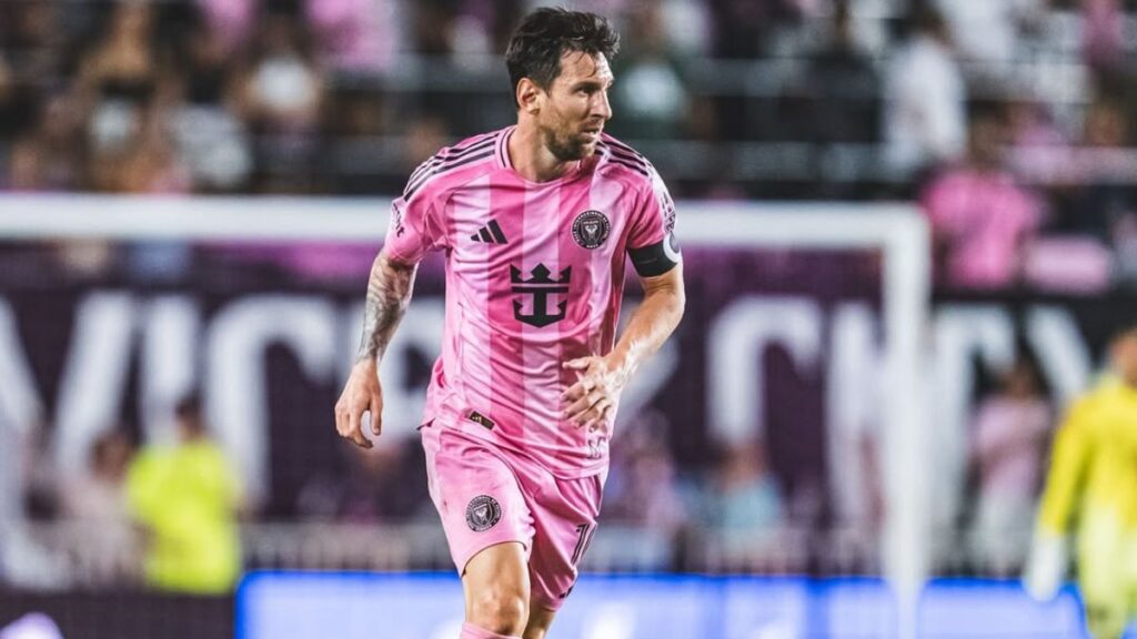 Messi Celebrates Another Win: Photos from Inter Miami’s Match Against Seattle Sounders in MLS