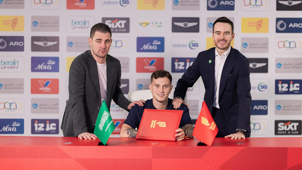 Otávio Signs with Al-Qadsiah: Official Confirmation
