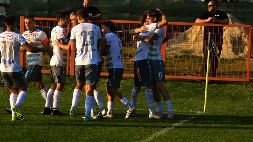 Polish Third Division Match Takes Place Amid Air Raid Alarm