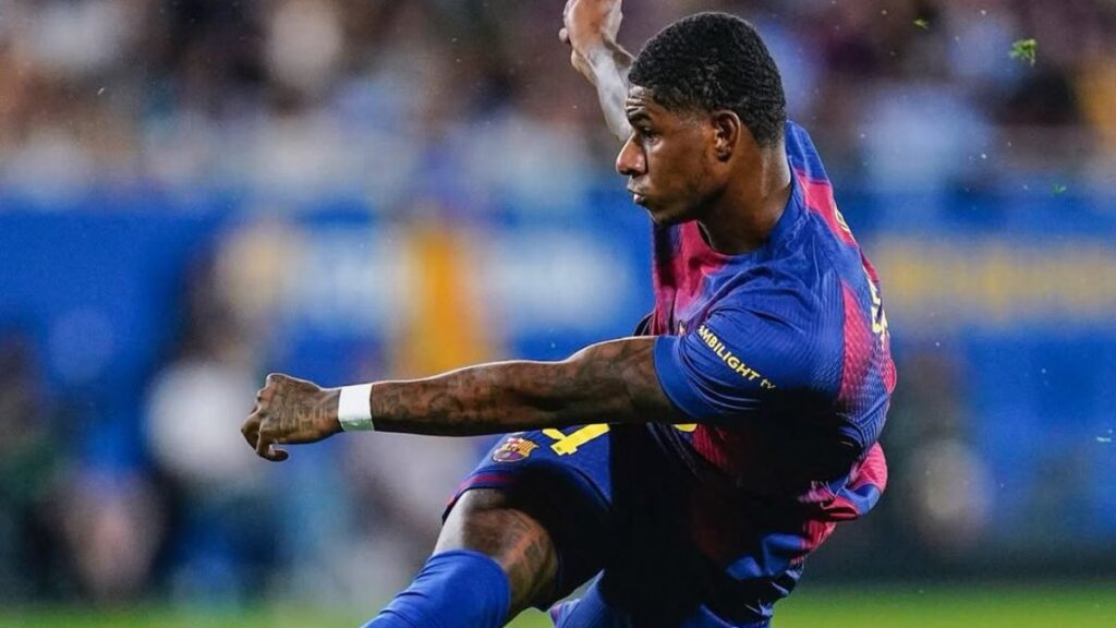 Rashford Shares Photo with Barcelona’s Blue and Garnet Flag Rashford Shares Photo with Barcelona’s Blue and Garnet Flag