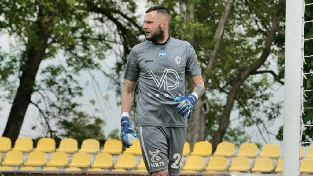 Ukrainian First League Player Collapses During Match