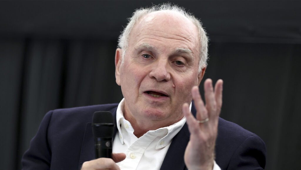 Uli Hoeneß Clarifies: “Nicolas Jackson Won’t Get a Permanent Contract at Bayern”