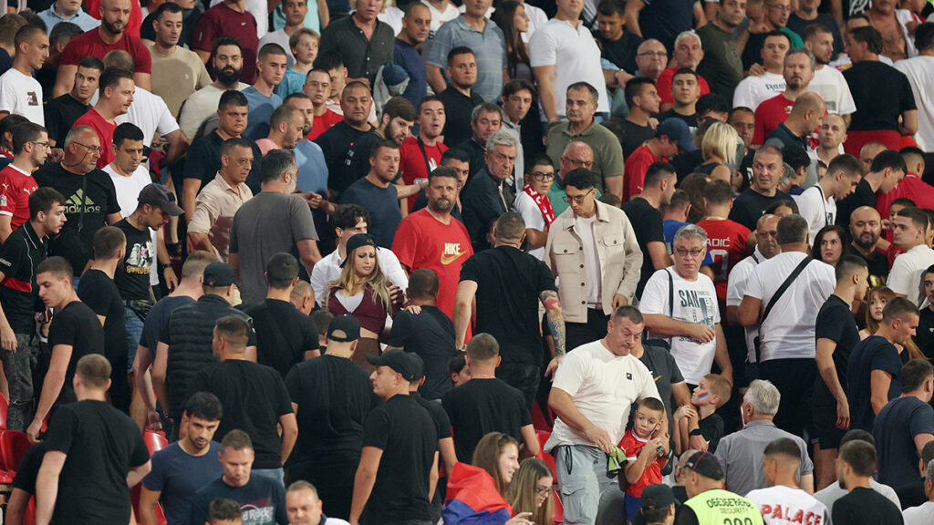 Unknown Men in Black Disrupt Serbian Supporters’ Stand with Violence