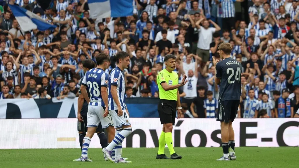 VAR Referee Figueroa Vazquez Suspended After Mistaken Sending Off of Huijsen
