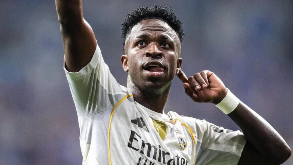 Vinicius Junior Posts New Vacation Photo on Social Media