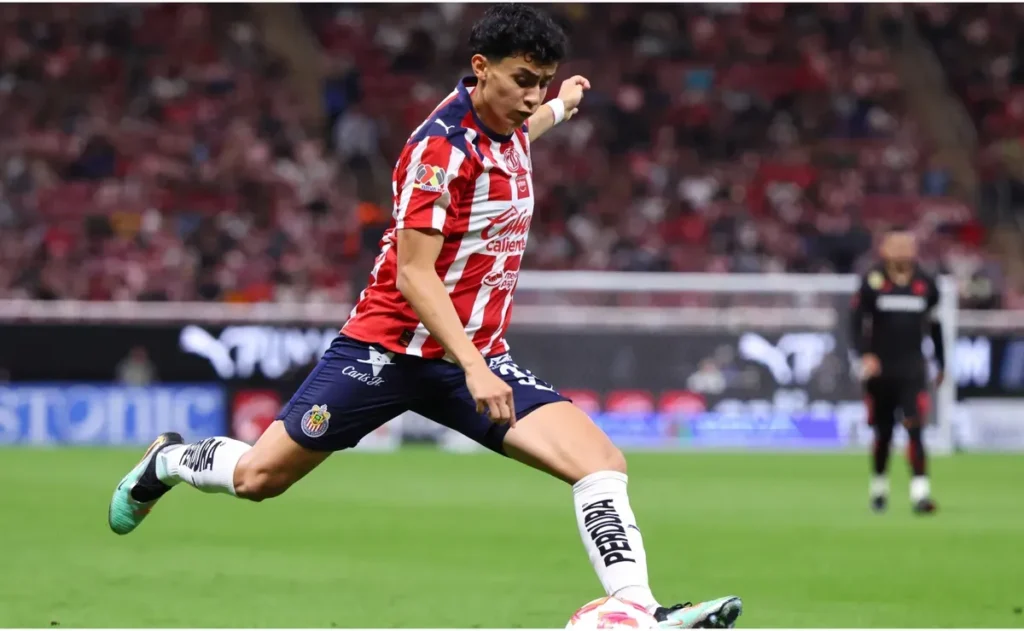 Where to Stream Chivas vs Necaxa Live in the USA: Liga MX Apertura 2025
