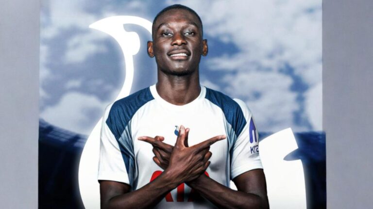 टोटेनहम ने पीएसजी के फॉरवर्ड रैंडल कोलो मुआनी को लोन पर अपने साथ जोड़ा