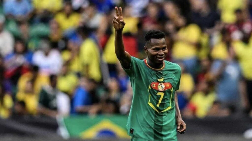 Habib Diallo Takes Center Stage for Senegal National Team