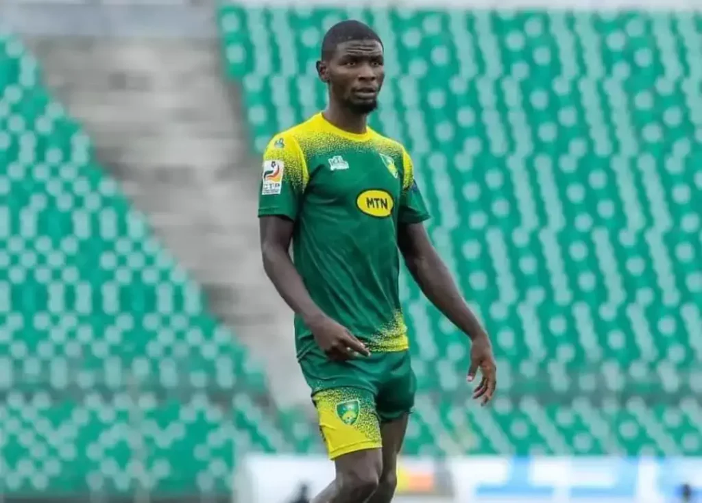 Jules Armand Kooh Signs with Dynamo de Douala