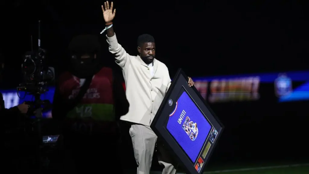 Samuel Umtiti Honored with Special Award by French National Team
