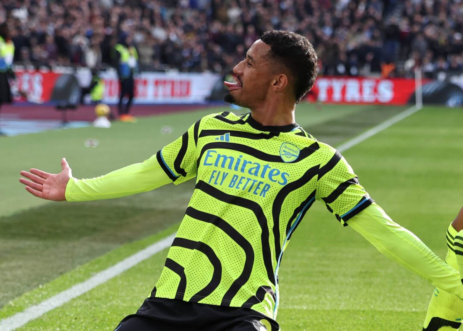William Saliba: I Want to Win Every Trophy With Arsenal