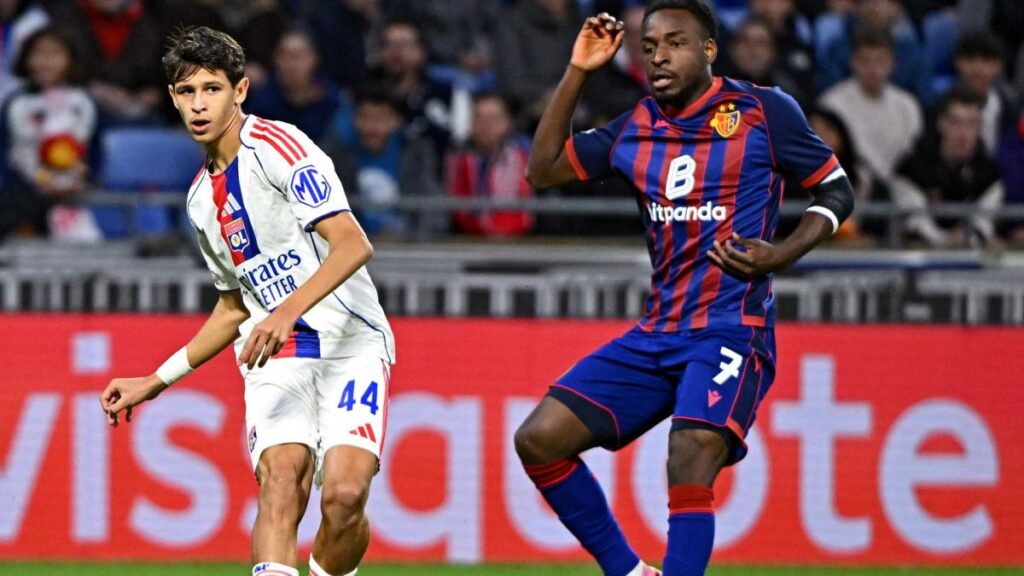 Khalis Merah Celebrates OL’s Victory with Excitement Khalis Merah Celebrates OL’s Victory with Excitement