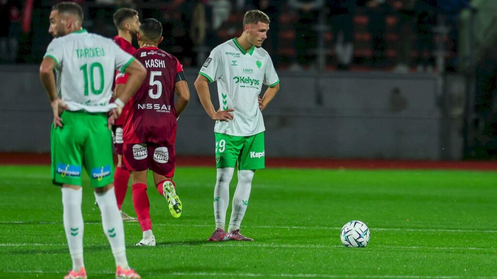Struggles Mount for AS Saint-Étienne as Challenges Intensify Struggles Mount for AS Saint-Étienne as Challenges Intensify