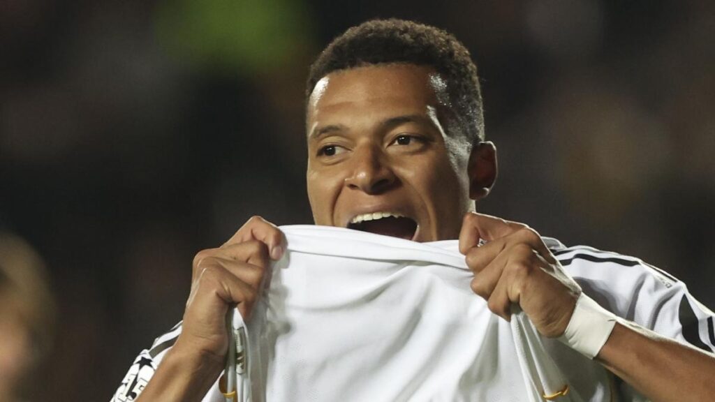 Kylian Mbappé’s Missed Penalty Makes History with Unforgettable Impact Kylian Mbappé’s Missed Penalty Makes History with Unforgettable Impact