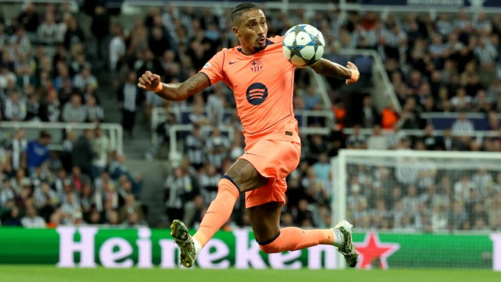 Barça Worries About Raphinha’s Potential Setback