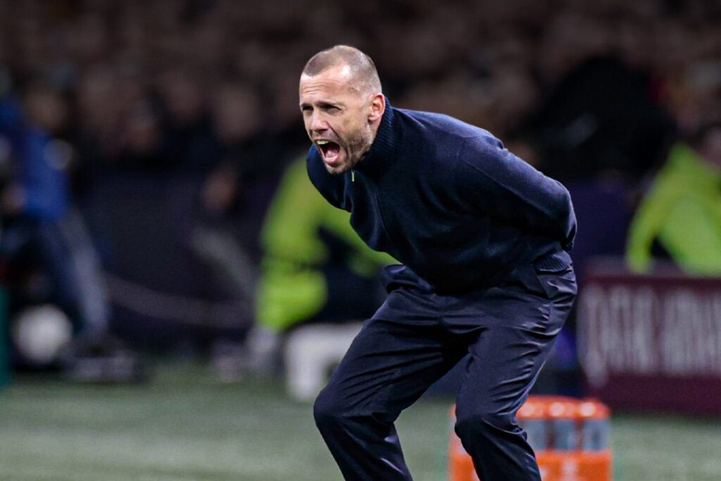 Ajax Sacks Head Coach John Heitinga