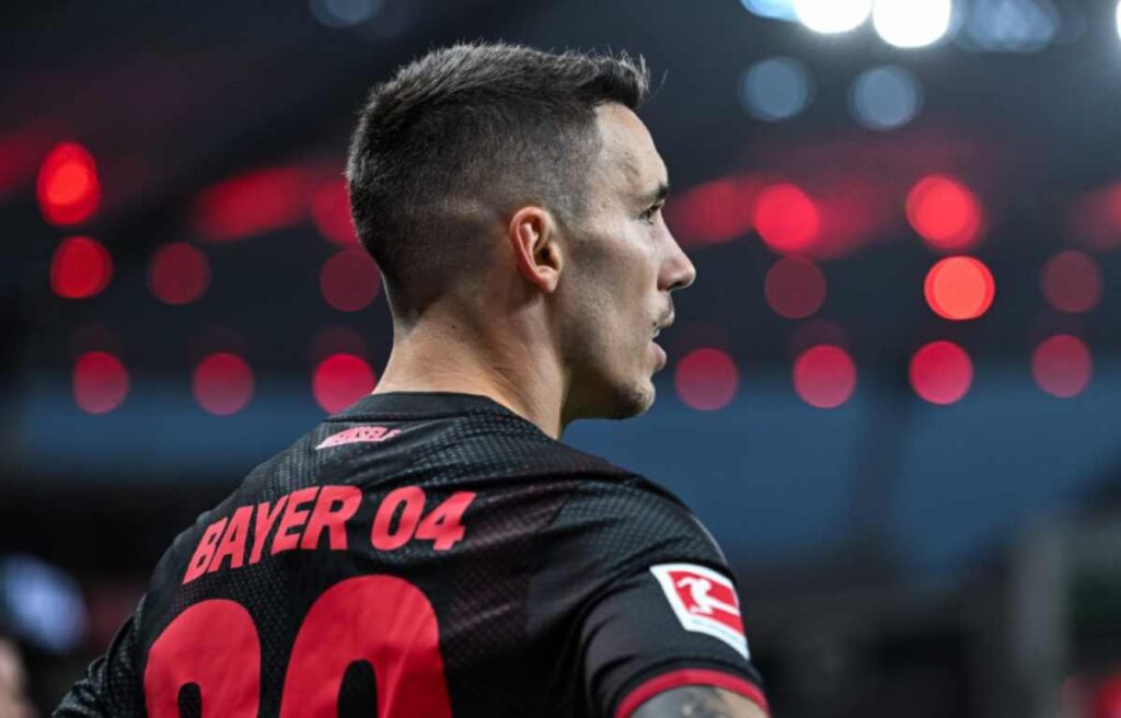 Bayern & Barca Battle for Bundesliga Wing-Back