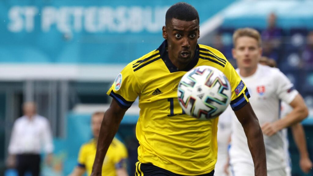 Graham Potter Douses Expectations Surrounding Isak’s Future Graham Potter Douses Expectations Surrounding Isak’s Future