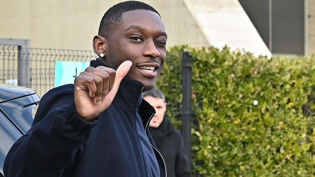 Kolo Muani’s Presence Frustrates Some of His Teammates in the French National Team Kolo Muani’s Presence Frustrates Some of His Teammates in the French National Team