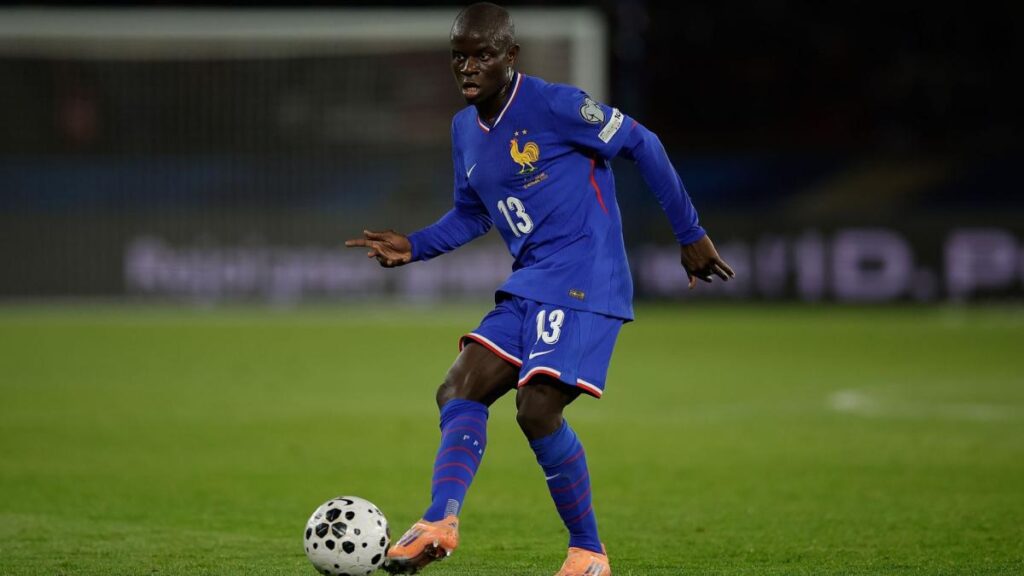 Didier Deschamps Faces the Tough Challenge of N’Golo Kanté’s Situation Didier Deschamps Faces the Tough Challenge of N’Golo Kanté’s Situation