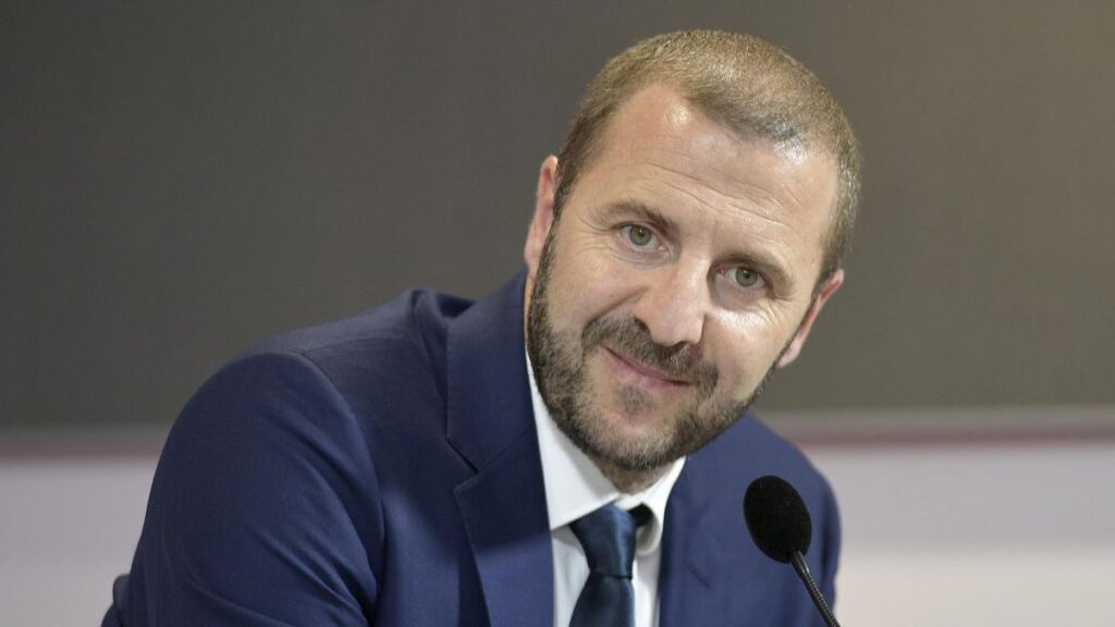 Florian Maurice’s Uplifting Statements on the Transfer Market Florian Maurice’s Uplifting Statements on the Transfer Market