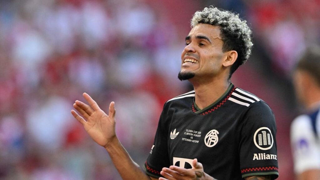 Luis Díaz: The PSG Nightmare Awaits! Luis Díaz: The PSG Nightmare Awaits!