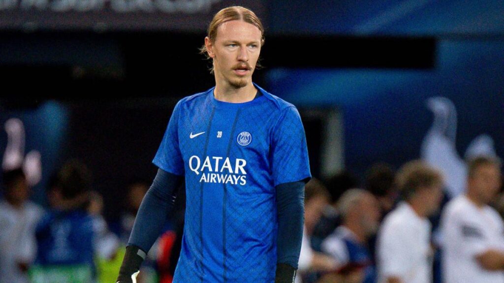 Russia Seeks Matvey Safonov’s Departure from PSG Russia Seeks Matvey Safonov’s Departure from PSG