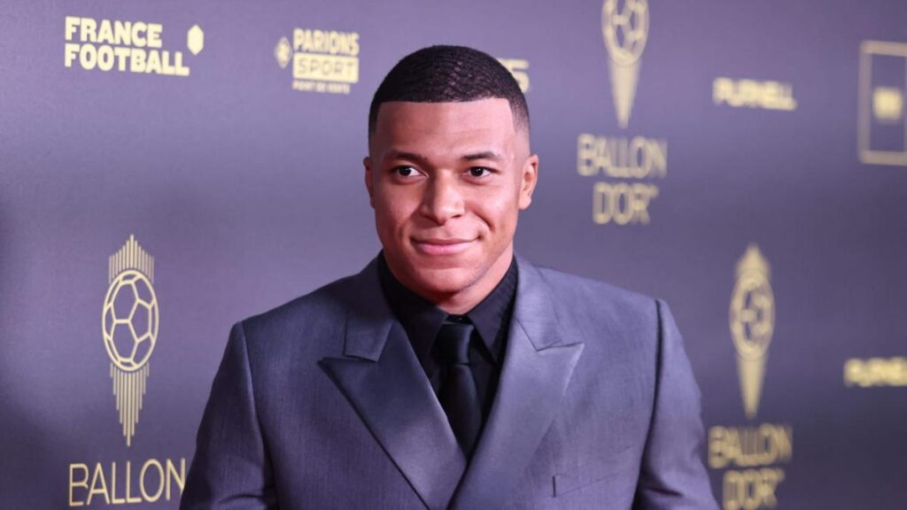 Orelsan’s Bold Critique of the Mbappé Family Orelsan’s Bold Critique of the Mbappé Family