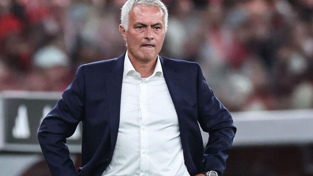 José Mourinho Faces Allegations of Leaving Istanbul with Unpaid Hotel Bills