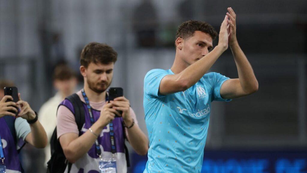 Roberto De Zerbi Explains Benjamin Pavard’s Recent Struggles on the Field Roberto De Zerbi Explains Benjamin Pavard’s Recent Struggles on the Field