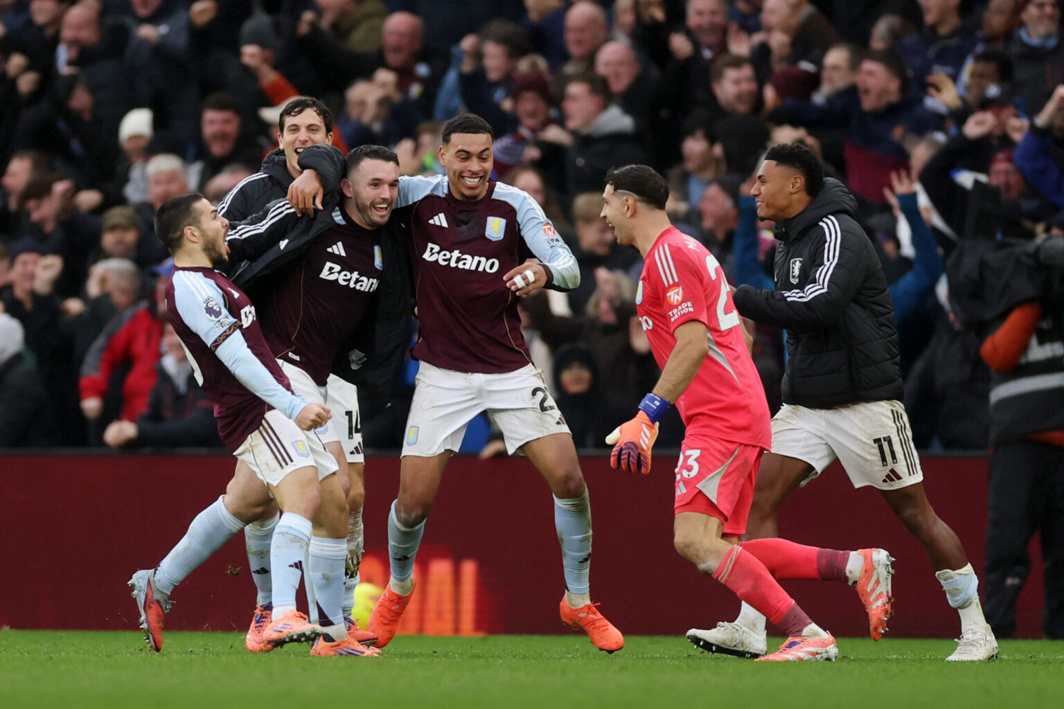 Aston Villa vs Manchester United: Match Preview and Team Updates