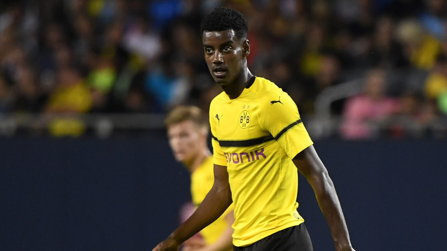 “David Ornstein Shares Alarming Update on Alexander Isak’s Injury for Liverpool”