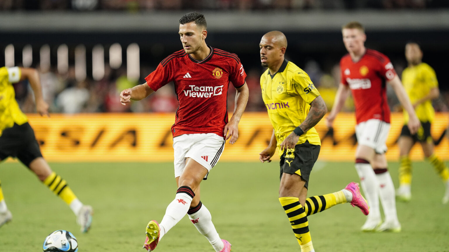 Diogo Dalot Shares His Experience as Captain in Match Against Aston Villa