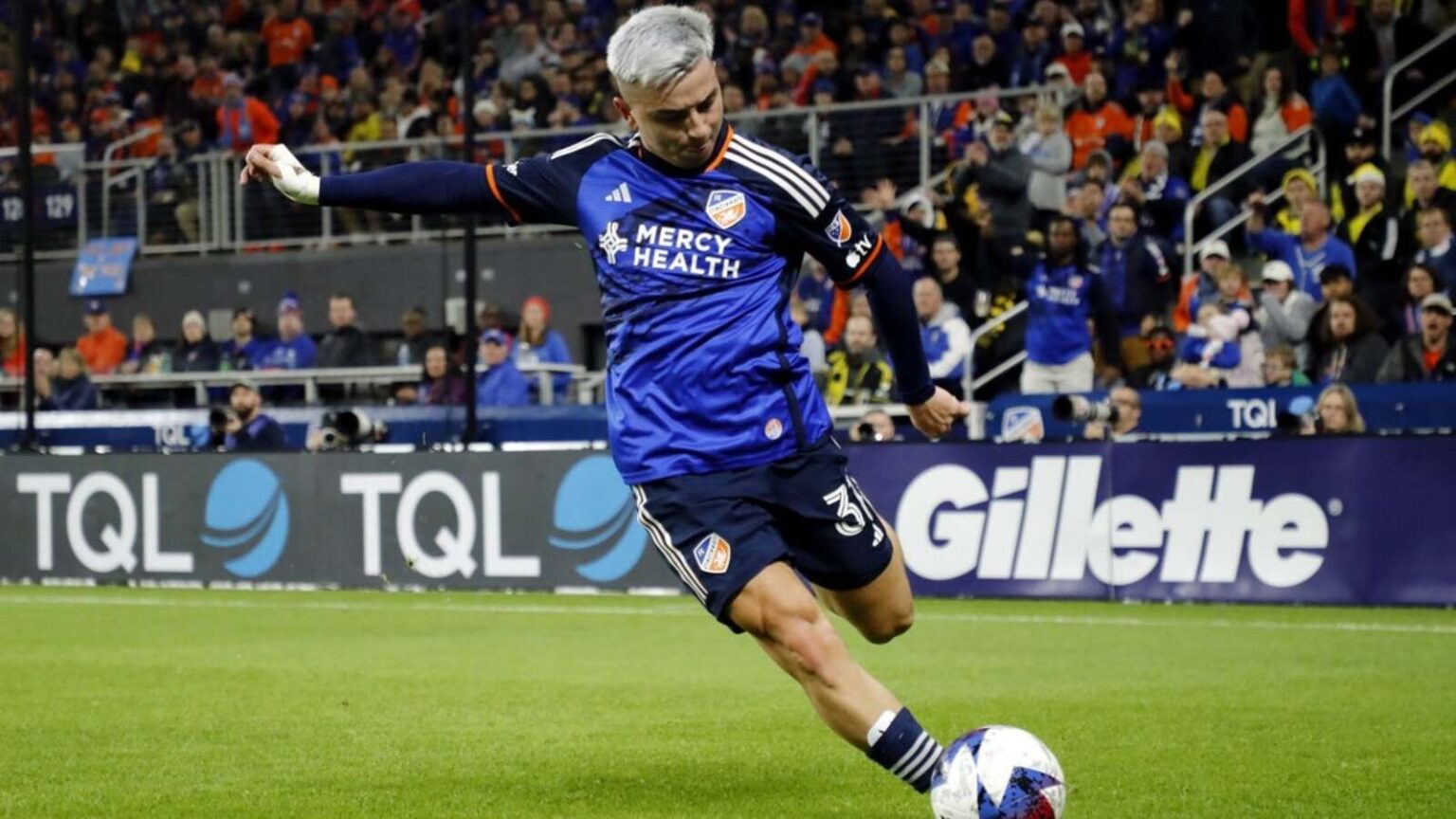 FC Cincinnati Transfers D. Alvaro Barreal to Brazil’s Santos