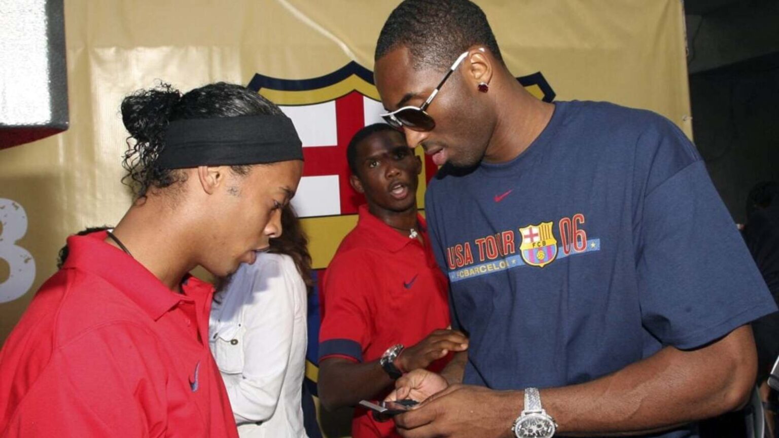 How Ronaldinho Surprised Kobe Bryant by Foreseeing Lionel Messi’s Journey to Greatest of All Time