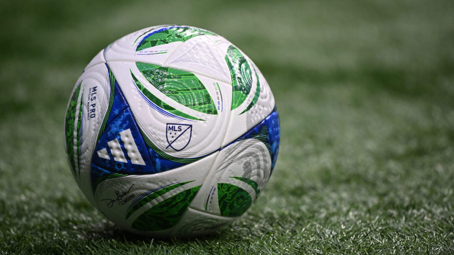 Manchester United Captain Injured During Match