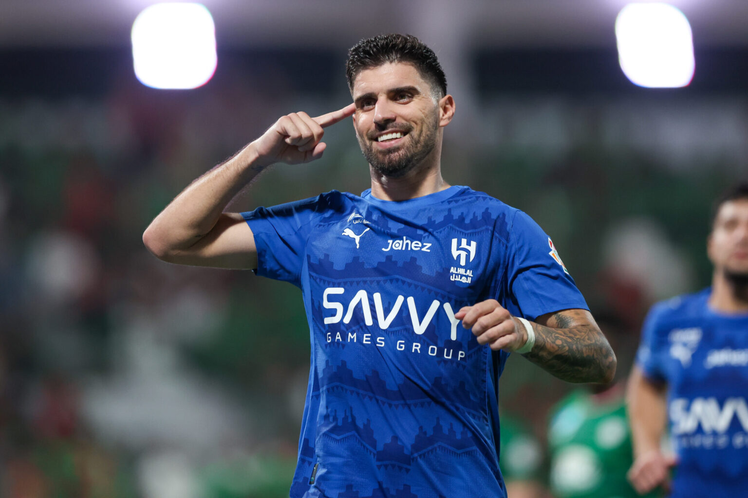 Manchester United Targets Portugal Midfielder